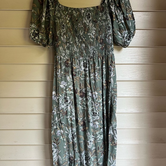 Maurice’s Smocked Floral Green Dress Size XXL - Picture 1 of 14